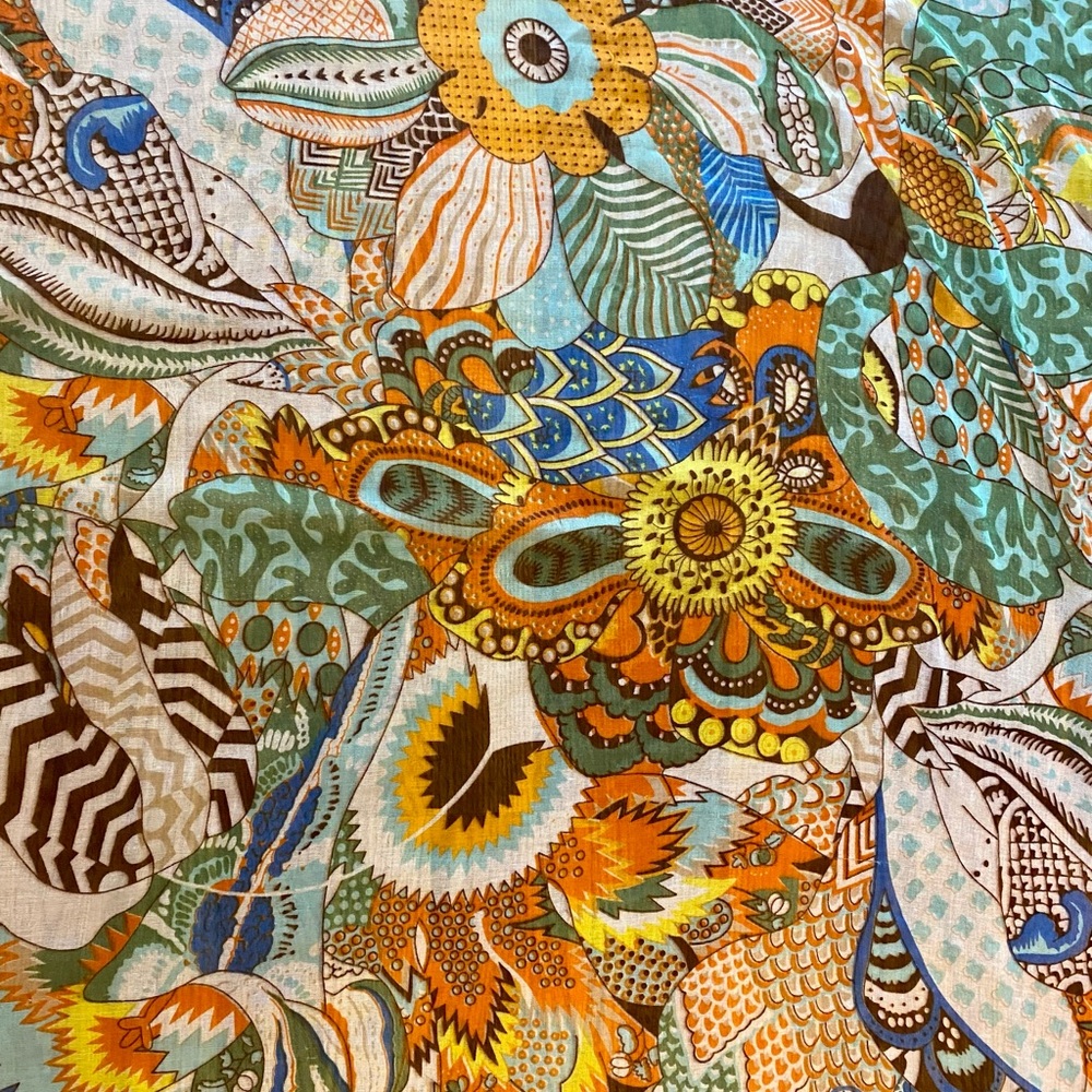 Retro Flower Tapestry